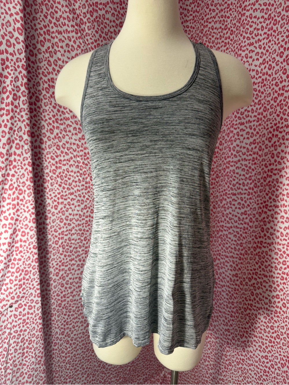 3 Tank Tops - Picture 3 of 9